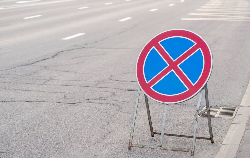 Los vehículos prioritarios pueden permanecer en la zona sin problemas.