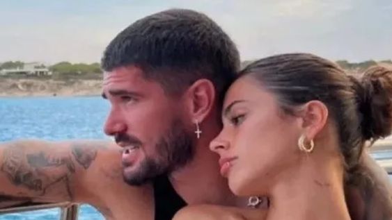 Qué lindo es verte jugar con tanta pasión, amor y fuerza, comentó la cantante en una publicación del jugador.