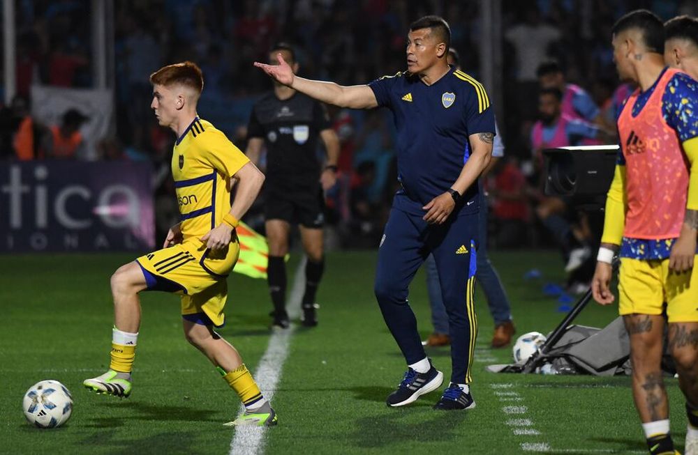 Jorge Almirón, DT de Boca, aún no define el equipo para recibir a Unión de Santa Fe. / Gentileza.