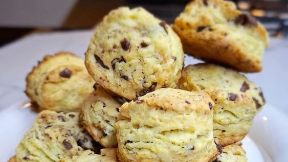 como preparar unos deliciosos scones con chocolate en 15 minutos y solo con ingredientes que tenes en casa
