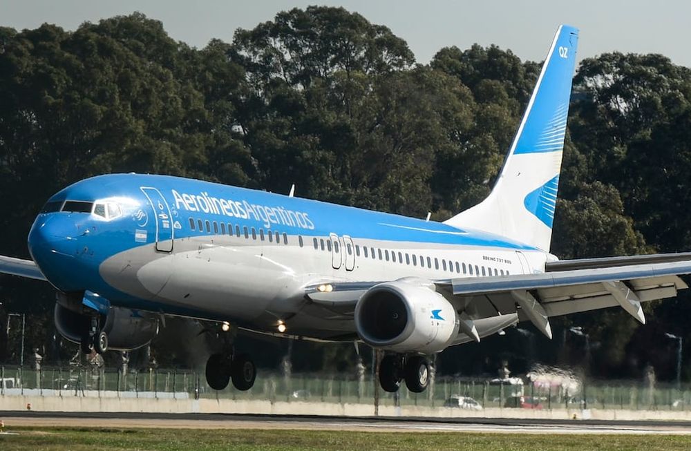 Bomba a bordo: un cartel asustó a pasajeros de Aerolíneas Argentinas