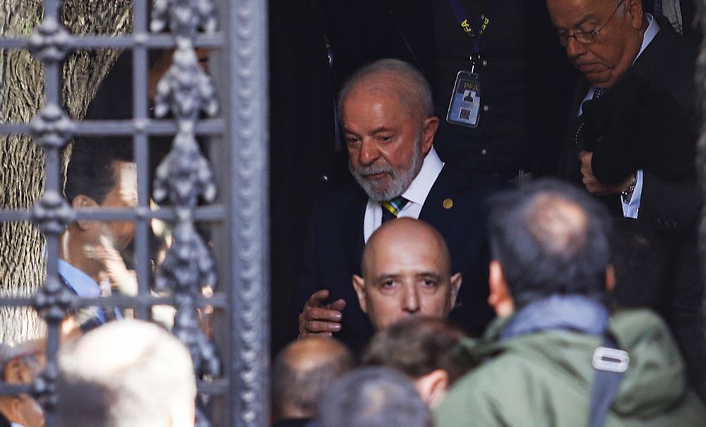 El encuentro entre el presidente de Brasil, Luiz Inacio Lula da Silva y la ex presidenta de la Nación Cristina Kirchner finalizó luego de una hora