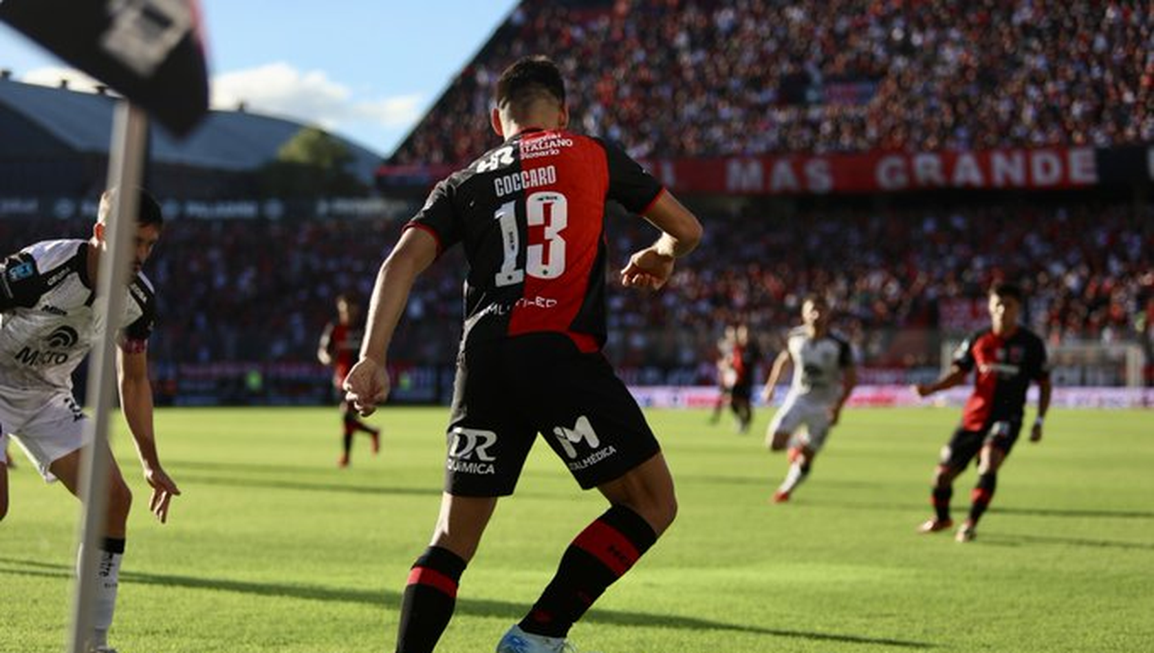 El Lobo y el conjunto rosarino igualan sin goles en el Parque Independencia.&nbsp;