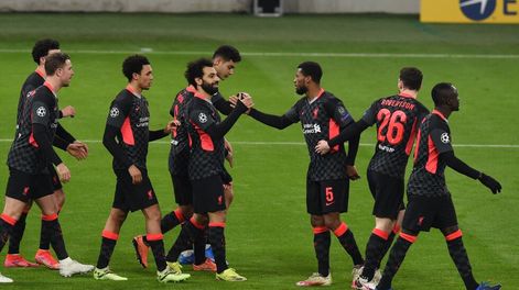 Los Reds aprovecharon los errores individuales del conjunto alemán y se impusieron por 2-0, como visitantes. / Gentileza.