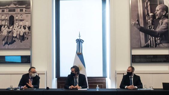 El Gobierno nacional tiene la suerte de no tener enfrente una oposición de su estilo, pero carece de un programa frente a la crisis. / Gentileza