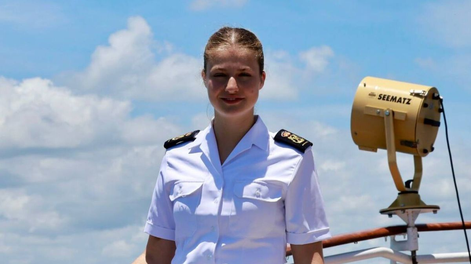 La princesa Leonor fue vista a los besos en Brasil y desató un disturbio.