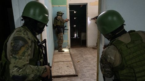 Efectivos del Grupo Especial de Seguridad (GES) debieron realizar un rescate táctico sanitario. | Imagen ilustrativa -  Ignacio Blanco / Los Andes