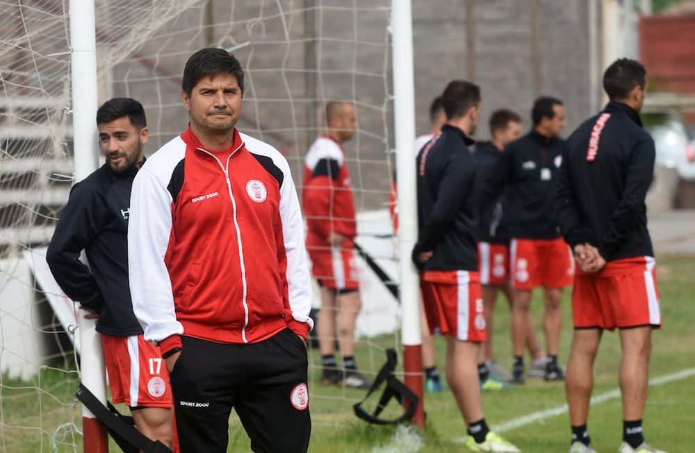 Huracán va por un triunfo Que le otorgue la clasificación