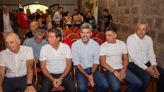 la fiesta de la cosecha celebra 25 anos con las pelotas en clave sinfonica y grandes musicos mendocinos