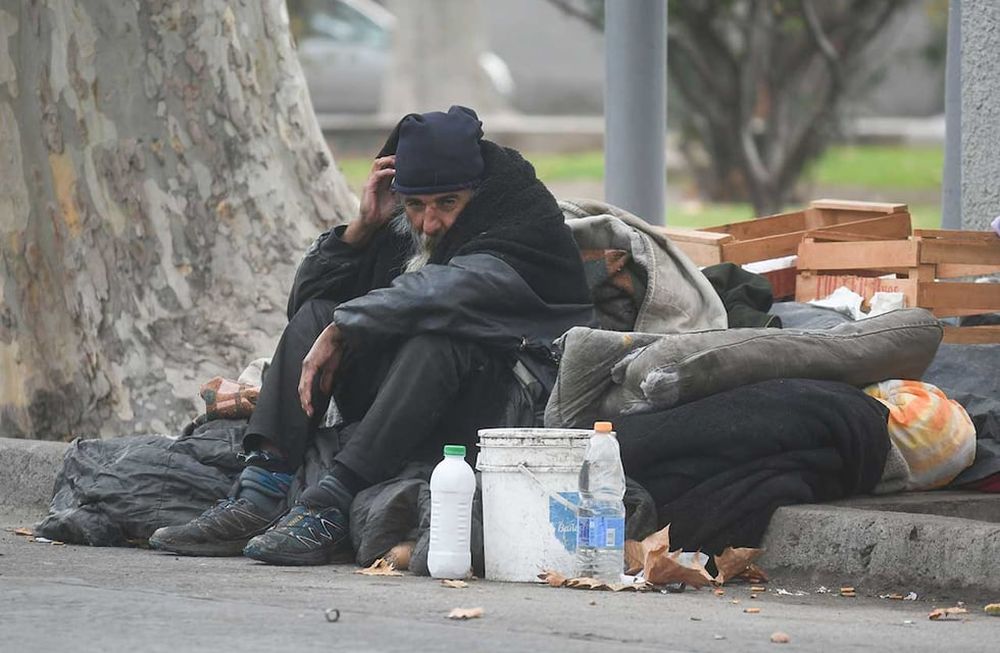 En la provincia, 91.226 son los indigentes (8,7% de los habitantes). Eso equicale a10.954 más que en 2019. - Foto: José Gutierrez / Los Andes