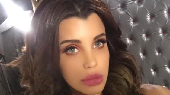 Charlotte Caniggia lució una pose muy atrevida y estallaron las redes