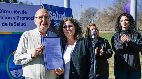 Los Andes | El intendente Marcelino Iglesias junto a la ministra de Salud Ana María Nadal.