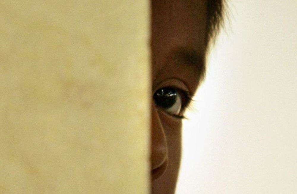 La línea 102 tuvo un crecimiento en sus denuncias alerta sobre la violencia intrafamiliar, abuso y abandono en la niñez y adolescencia. Imagen ilustrativa / Web
