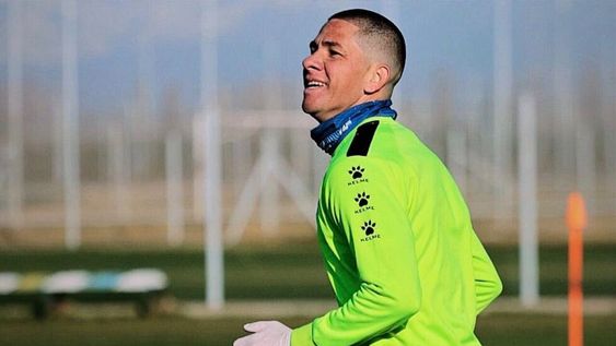 El defensor paraguayo rescindió su contrato con Godoy Cruz.