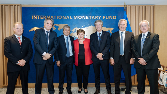 Luis Caputo se reunió con Kristalina Georgieva, en el marco de las Reuniones de Primavera del FMI y el Banco Mundial.