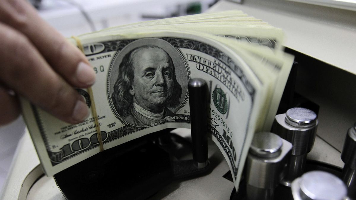 Dólar a $1.390: nuevo máximo histórico y cotizaciones de este lunes 1° de septiembre