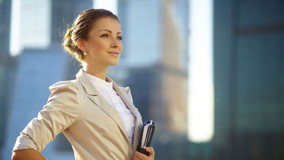 Horóscopo: la mujeres que nacieron para liderar negocios, según sus signos