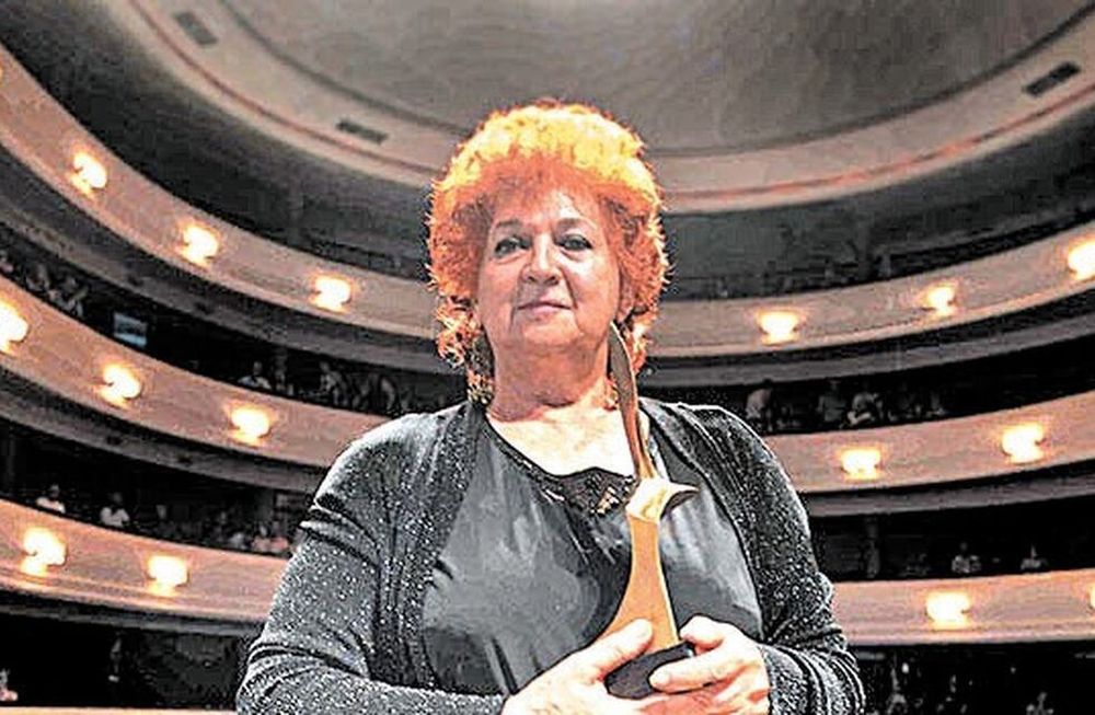 Gladys Ravalle fue una referente del teatro de trinchera, representando a toda una generación marcada por la dictadura y los movimientos socio-políticos.