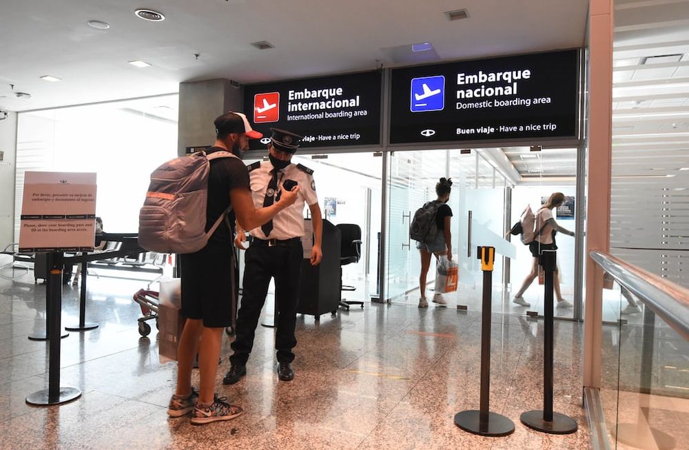 En septiembre podrían volver los vuelos internacionales tras 18 meses que Mendoza no tiene conexión con otros países. Mariana Villa / Los Andes