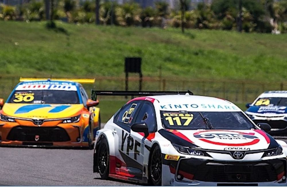 Matías Rossi debió abandonar en la última del fin de semana