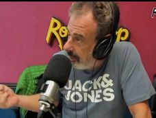 Frente a su hija, Ari Paluch propuso darle burundanga a una locutora para un besito