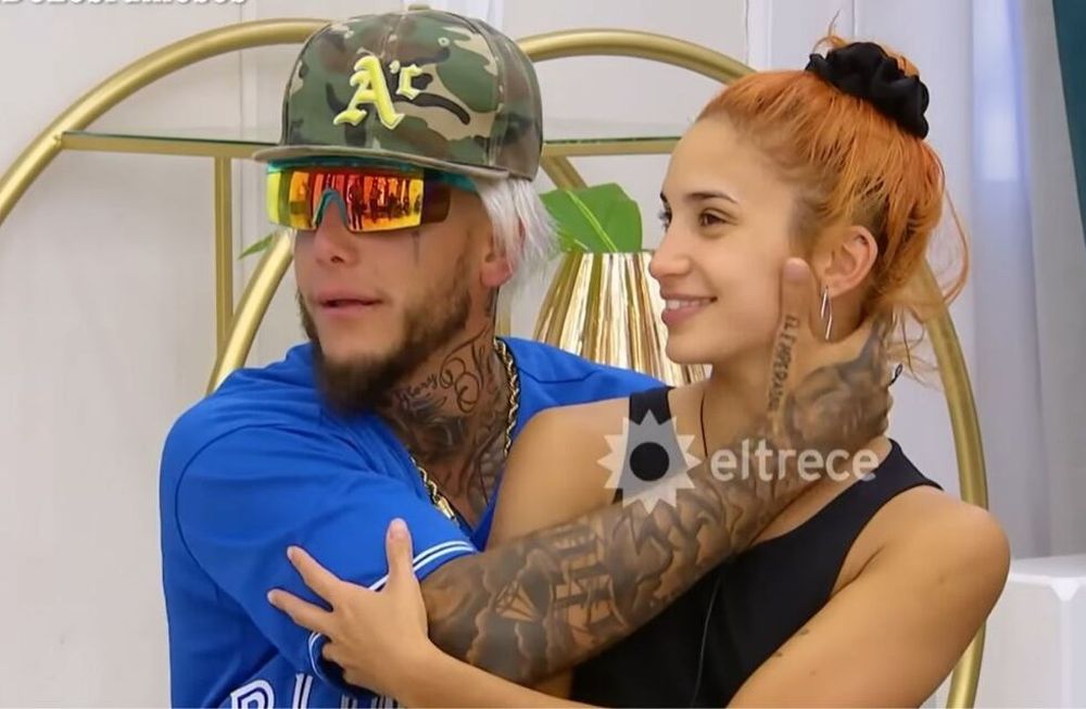 Alex Caniggia y Melody Luz van en serio y anunciaron su noviazgo.