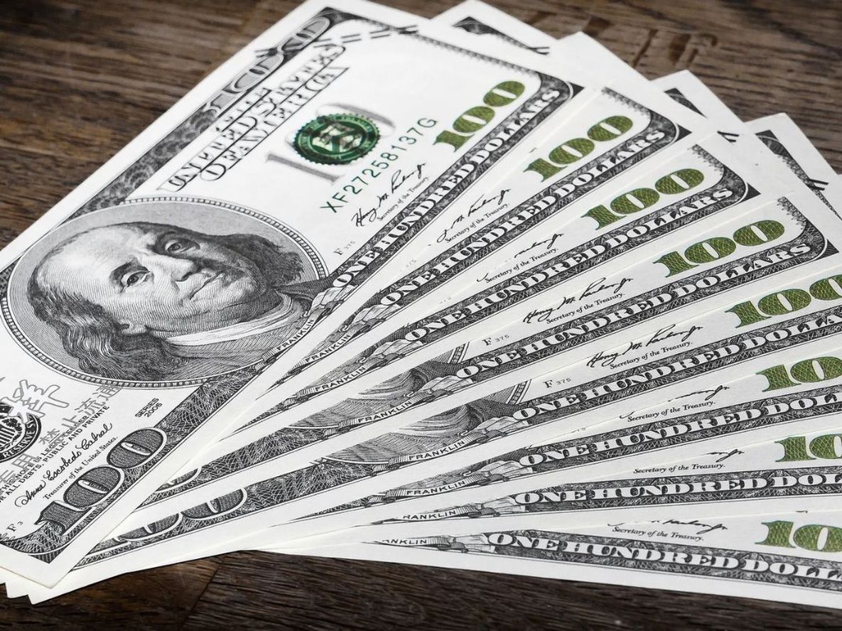 El Banco Central cotizó el precio del dólar minorista a $1.417 para este martes.