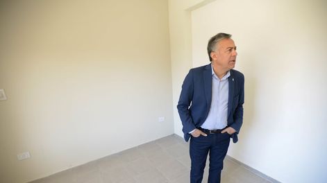 Los números que perjudican  al gobernador Cornejo - Por Gastón Bustelo