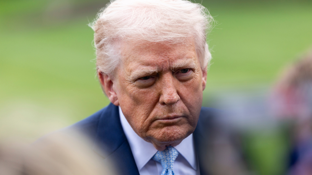 El presidente de Estados Unidos, Donald J. Trump, responde preguntas de medios de comunicación.