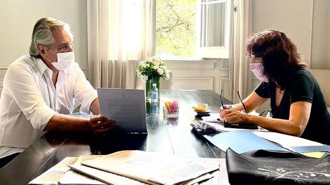 Los Andes | El Presidente se reunió el viernes con la secretaria Legal y Técnica, Vilma Ibarra. Definieron el temario de proyectos para el llamado a las sesiones extraordinarias del Congreso Nacional.