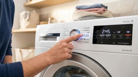 Para obtener un beneficio del gasto del lavarropas, lo más útil es revisar los valores de kWh y litros que informa el fabricante, en lugar de comparar solamente la duración de los ciclos.