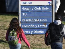 La Universidad Nacional de Cuyo elaboró y amplió su propuesta de protocolo para el regreso presencial y aguarda la habilitación de la Provincia. Foto: Archivo  / Los Andes
