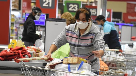 Empleados de comercio, así quedan los salarios de abril. Foto: Mariana Villa/ Los Andes (Ilustrativa)