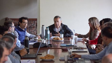 Marinelli reunió a su equipo político y técnico, con el que proyecta un 2024 con avances en materia hídrica
