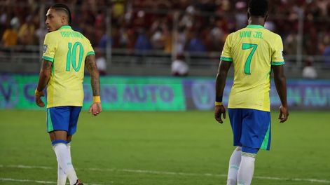 Los Andes | Vinicius se lamenta por su penal errado. / Gentileza.
