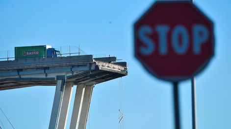 Ya son más de 40 los muertos por el desplome del puente en Génova