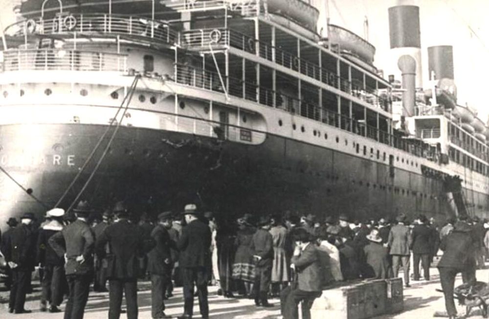 Desde el Estado, a través de la Ley de Inmigración, se fomentó la llegada de europeos para poblar un país de dos aproximadamente dos millones de habitantes.