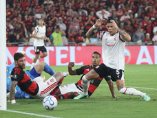 Flamengo pidió los puntos ante Estudiantes por la inclusión de Marcos Rojo.&nbsp;