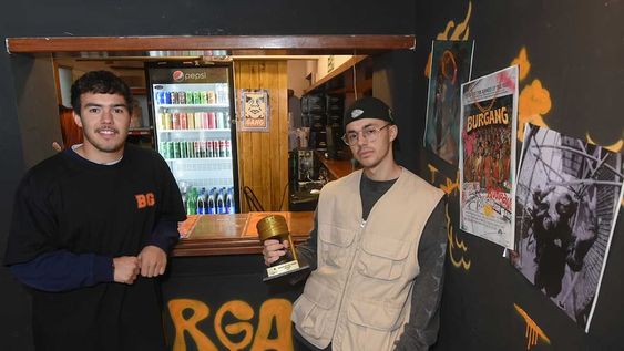 Tomás y Bautista Granella, los hermanos dueños de la hamburguesería mendocina que logró hacer la mejor del país. - Foto: José Gutierrez / Los Andes