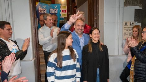 Los Andes | Este domingo se desarrollaron las elecciones generales municipales en los siete departamentos que son opositor al gobierno de Rodolfo Suárez. En el caso de Maipú, el espacio oficialista del Frente Elegí arrasó en las elecciones y Matías Stevanato fue reel