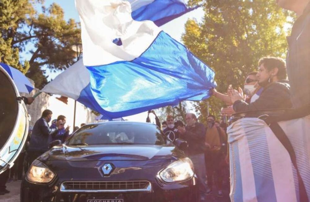 Masivo adiós al “Loco” Julio: investigan al Tomba, municipalidad de Godoy Cruz y Policía