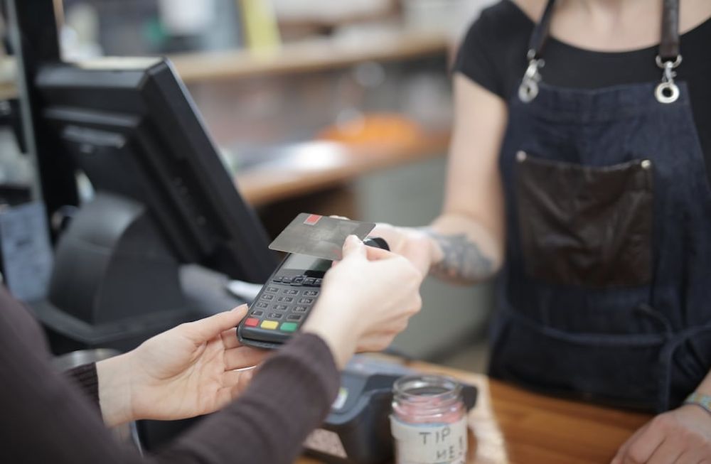 El uso de tarjetas para pagar la compra de supermercado aumentó un 22%. (Imagen ilustrativa)