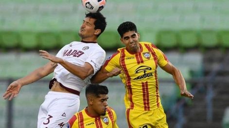 Los de Zubeldía ganaron con un gol agónico de López y empezaron con el pie derecho frente a los venezolanos, que sufrieron la expulsión de Stephens. / Gentileza.