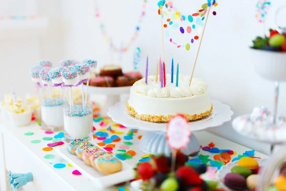 Cada cumpleaños esconde una realidad poco abordada: el elevado aporte calórico y el impacto que estos eventos pueden tener sobre la salud nutricional de los niños y niñas