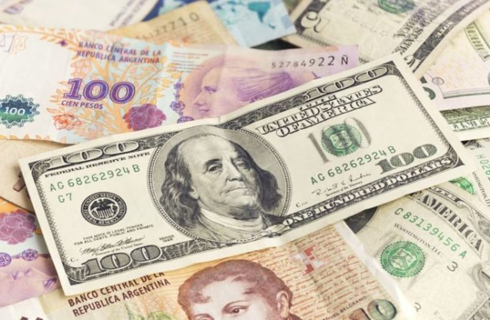 El 58% de los encuestados recortó productos esenciales y el 54% recorrió varios puntos de venta para encontrar los mejores precios / Foto: RT