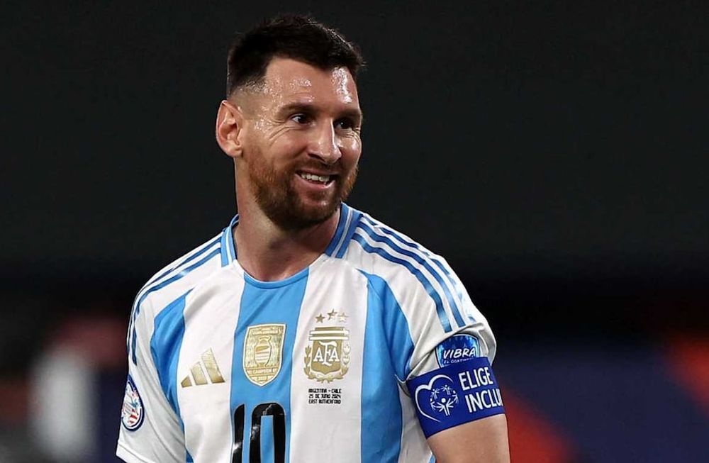 Lionel Messi se sometió a estudios médicos en la Selección argentina y se descartó un posible desgarro en su aductor, ya que solo sufrió una contractura. Foto NA: REUTERS/Agustin Marcarian