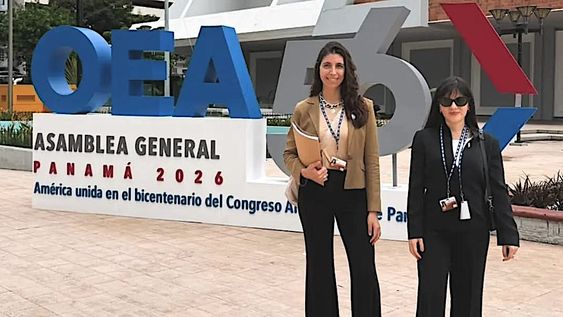 Las abogadas argentinas María Jimena Molina y Mariana Romano asistieron a la 56ª Asamblea General de la Organización de Estados Americanos (OEA)