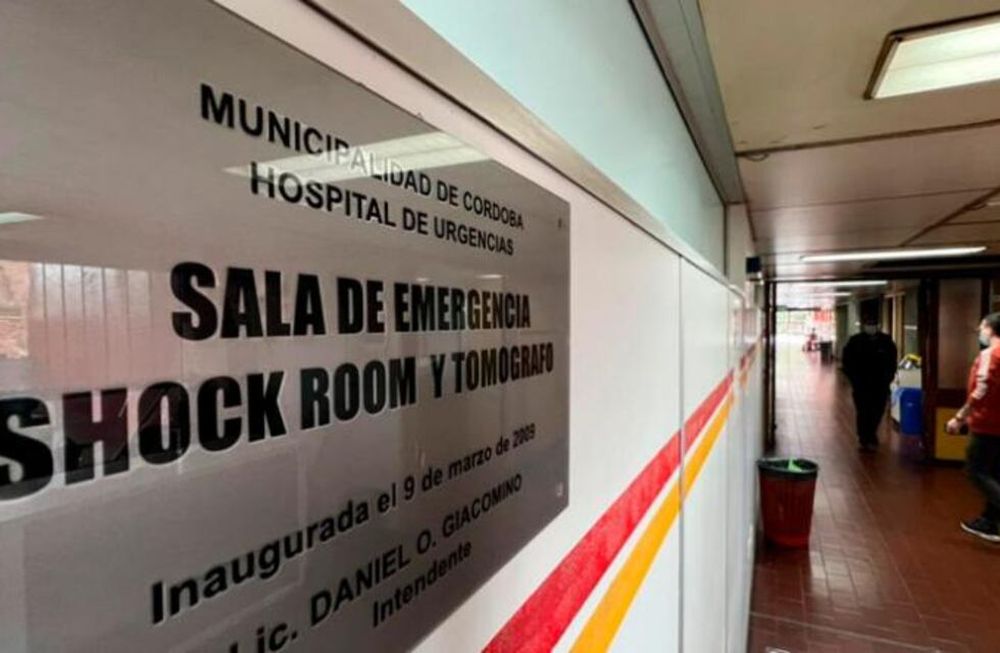 El joven está internado en el Hospital de Urgencias en grave estado. / Foto: Gentileza