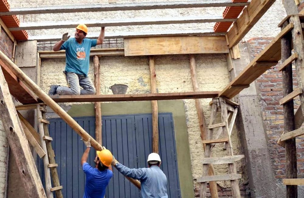 Construyen camarines en el cine teatro Ducal