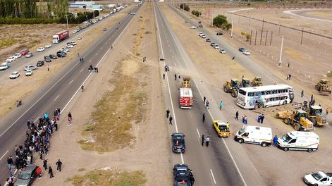 Los Andes | En septiembre del año pasado un ómnibus con hinchas de Boca volcó en la misma área deteriorada y una joven falleció. | Foto: Ignacio Blanco / Los Andes